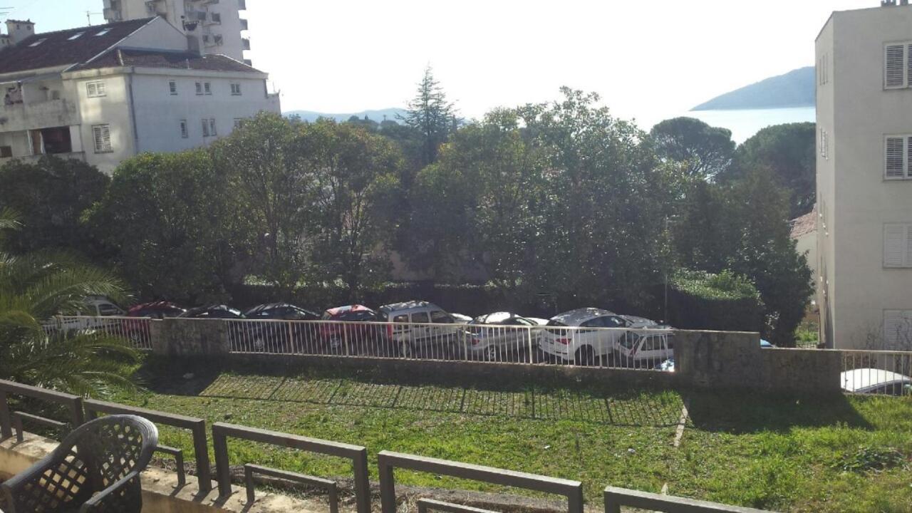 Bellissimo Lägenhet Herceg Novi Exteriör bild